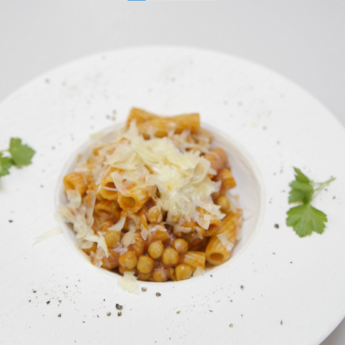 Cumbito-Rigatini con Ceci e Peperoncino